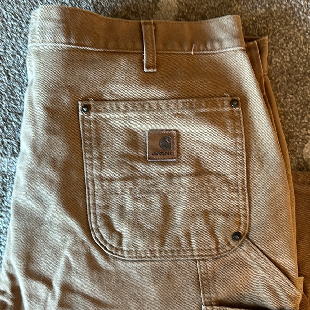 Men’s Carhartt hunting pants - Picture 2 of 3